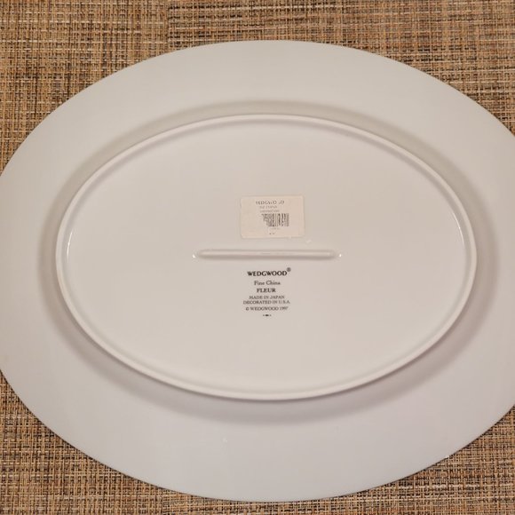 WEDGWOOD FLEUR 14 1/2 INCH OVAL SERVING PLATTER - Picture 10 of 12
